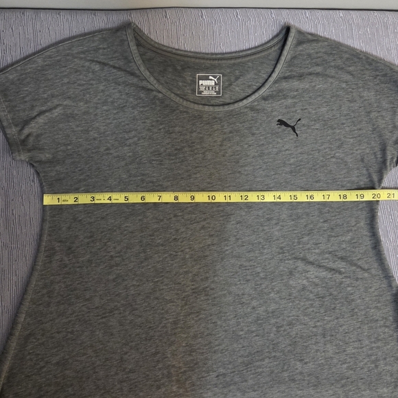 Puma Womens Sport wear Cap Sleeve Shark Bite Hem Tshirt Size XL - Picture 4 of 7